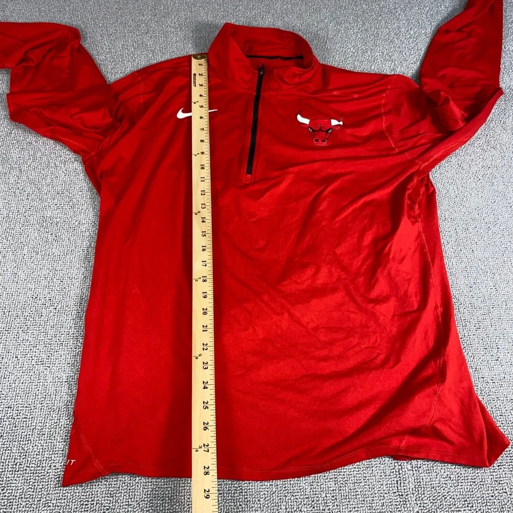 Nike Chicago Bulls Quarter Zip Mens XL Red NBA Dri Fit Long Sleeve Pullover Logo